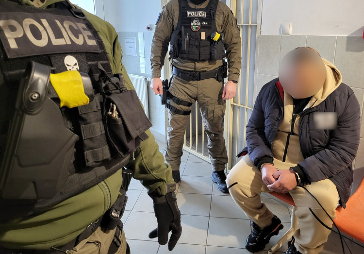 Szexmunkára kényszerített kiszolgáltatott nőket egy megyebeli férfi