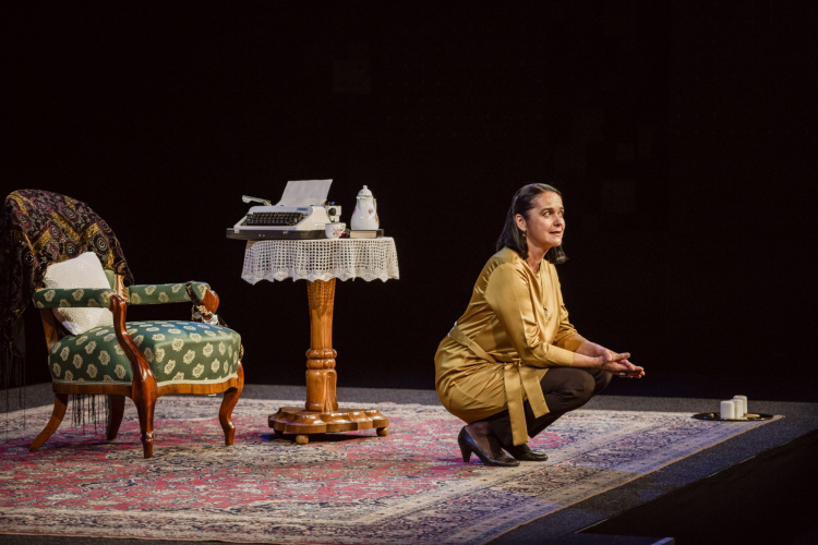 „Szelíden és szilárdan” - Szabó Magdát idézik meg a Bencs Villában