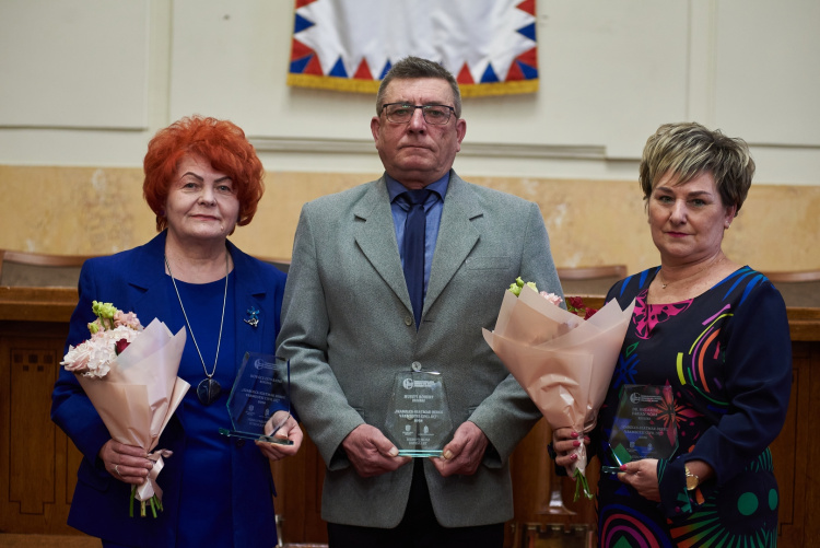 Elismerték a civilek munkáját  - A nyíregyházi dr. Hudákné Fábián Nóra is átvehette a díjat