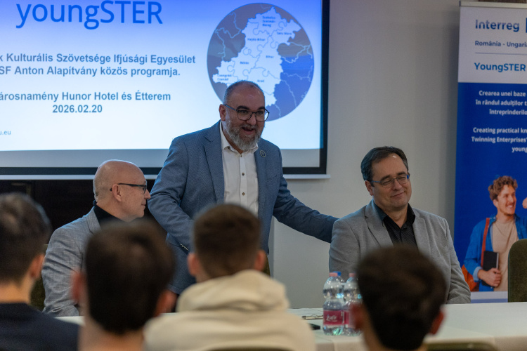 Közösen építettek üzleti terveket nyíregyházi és nagykárolyi diákok