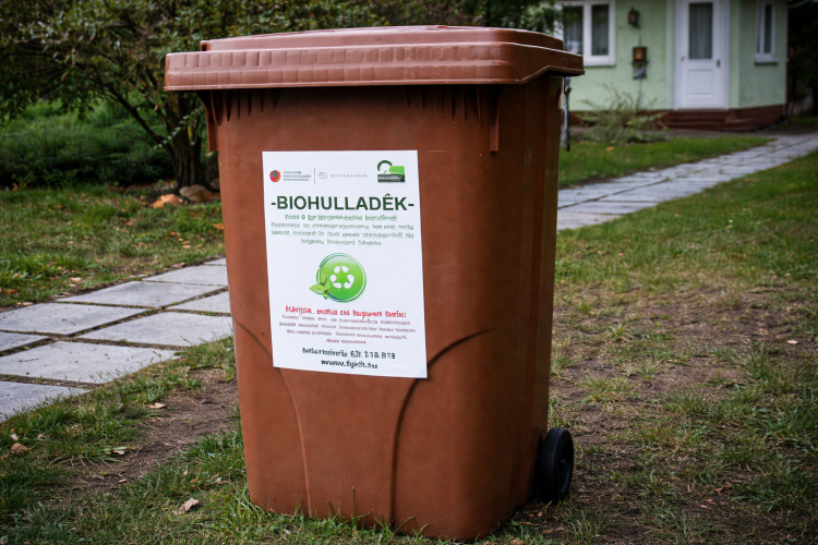 Március 2-án indul a házhoz menő zöldhulladék-szállítás