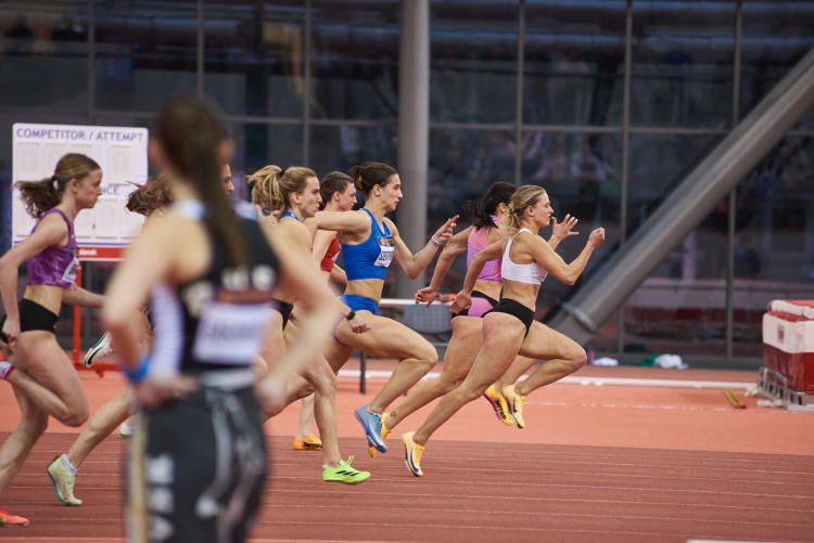 Hazai bajnoki címekkel indult a Fedettpályás Bajnokság