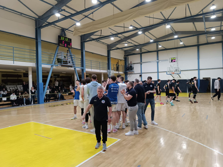 Őrzi második helyét a kosárcsapat a bajnokságban! 