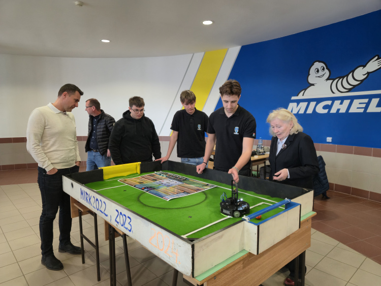 Magyar Ifjúsági Robot Kupa 2026 – Kvalifikációs verseny a Nyíregyházi Egyetemen