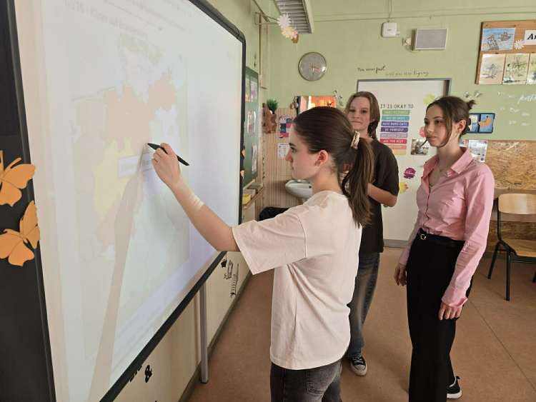 Vármegyei német akadályversenyt rendeztek a nyíregyházi Móra Ferenc Általános Iskolában