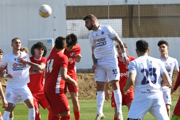 Hat gól Hatvanban - magabiztosan nyert a Szpari II. 