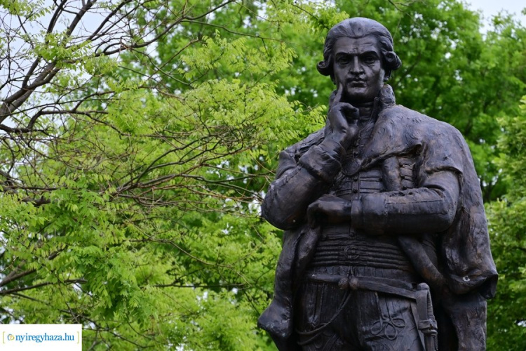 György-napi ünnepséggel emlékeznek Bessenyeire Nyíregyházán