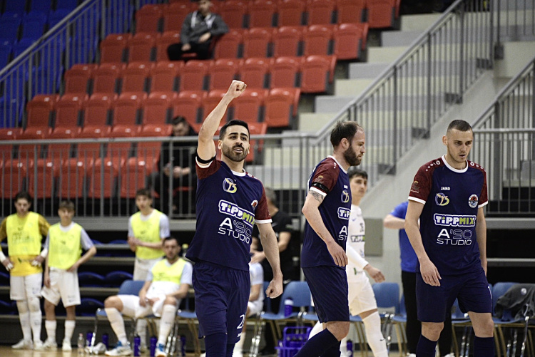 Folytatódik a bajnokság - a DEAC érkezik hétfőn