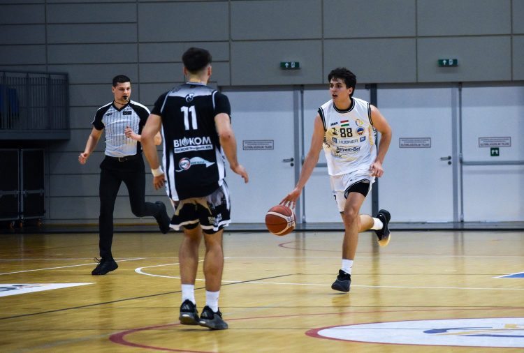 Drámai meccset nyertek meg a kosarasok                             