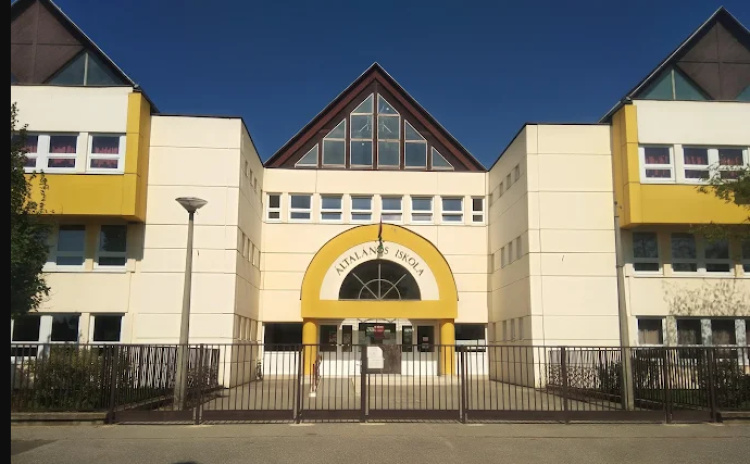 Fuss neki 12 – jótékonysági futónapot rendeznek a borbányai iskolában