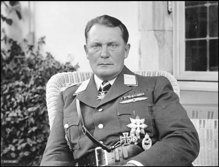 Hermann Göring történelmi szerepéről tart előadást Hahner Péter Nyíregyházán