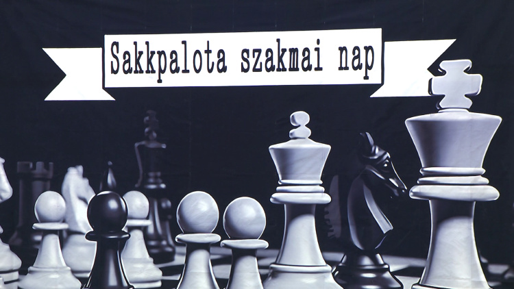 Szakmai nap a Kazinczy-ban – Kiemelt Sakkpalota Referenciaintézményi címet kapott az iskola