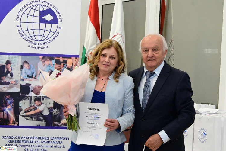 Elismerés a legjobbaknak – Ünnepi díjátadó a kamarában