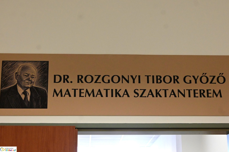 Névadó – Szaktantermet neveztek el dr. Rozgonyi Tibor Győzőről