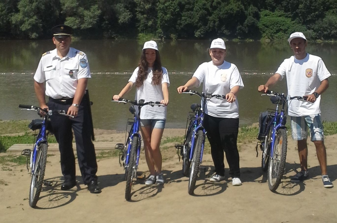 Diákok segítik a bűnmegelőzést a Tisza-parton