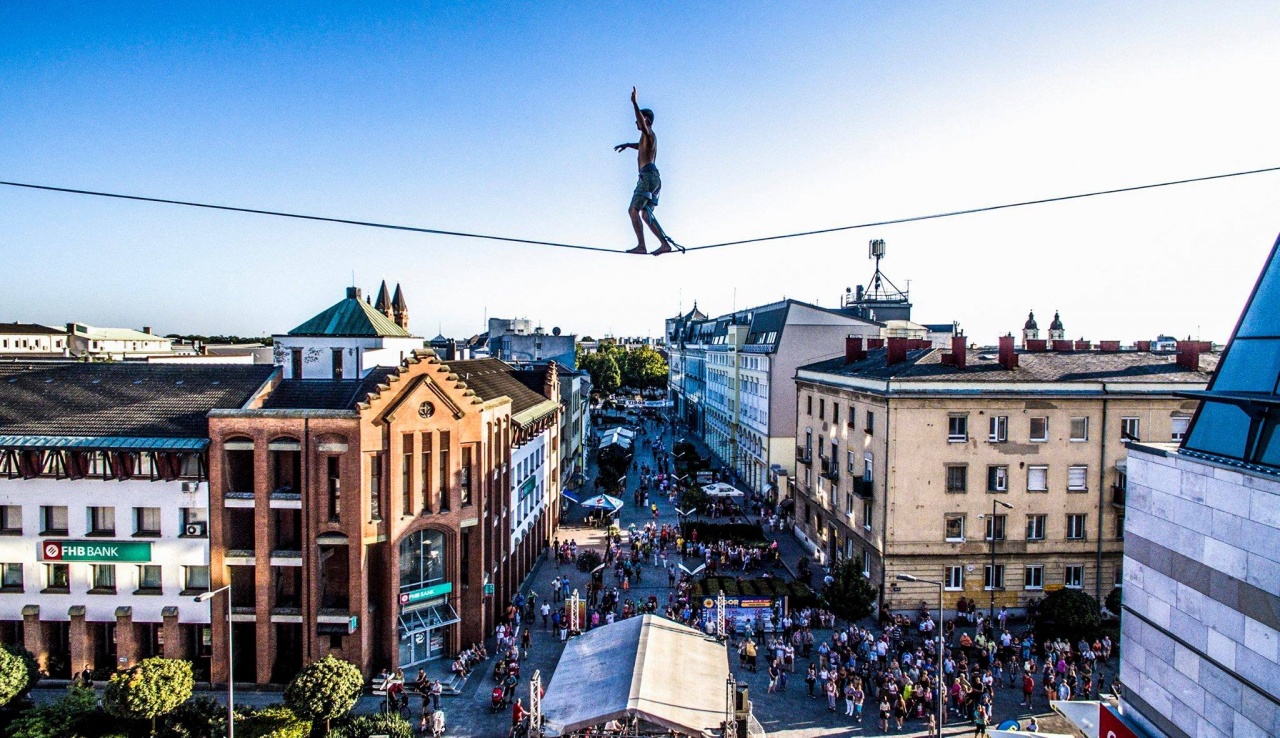 Akinek az idegzete is kötélbõl van