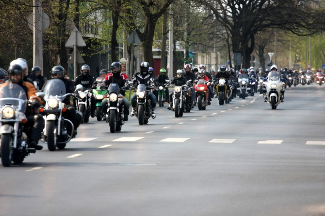 Ismét motoros véradás