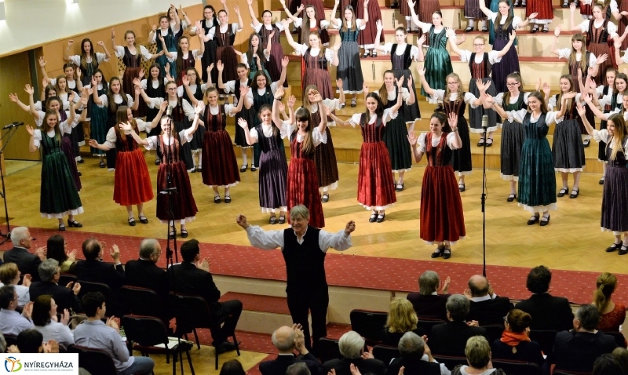 Nagykoncert pünkösdkor a tévében