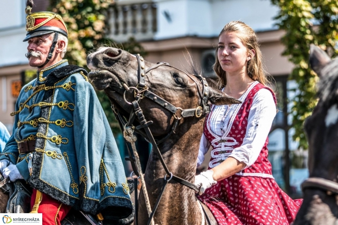 A huszárságra emlékeznek a jubileumi találkozón Nyíregyházán