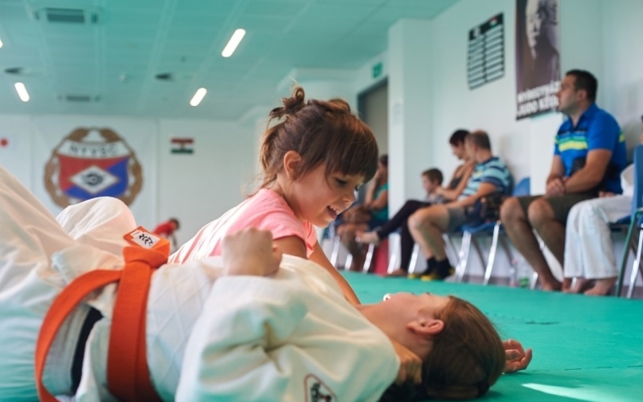 Mini judo-harcosok az Arénában