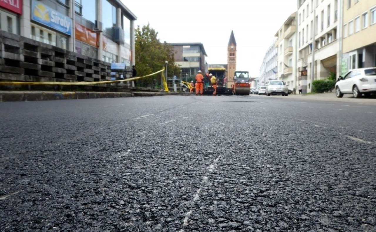 Közel 30 utcát állítanak helyre idén