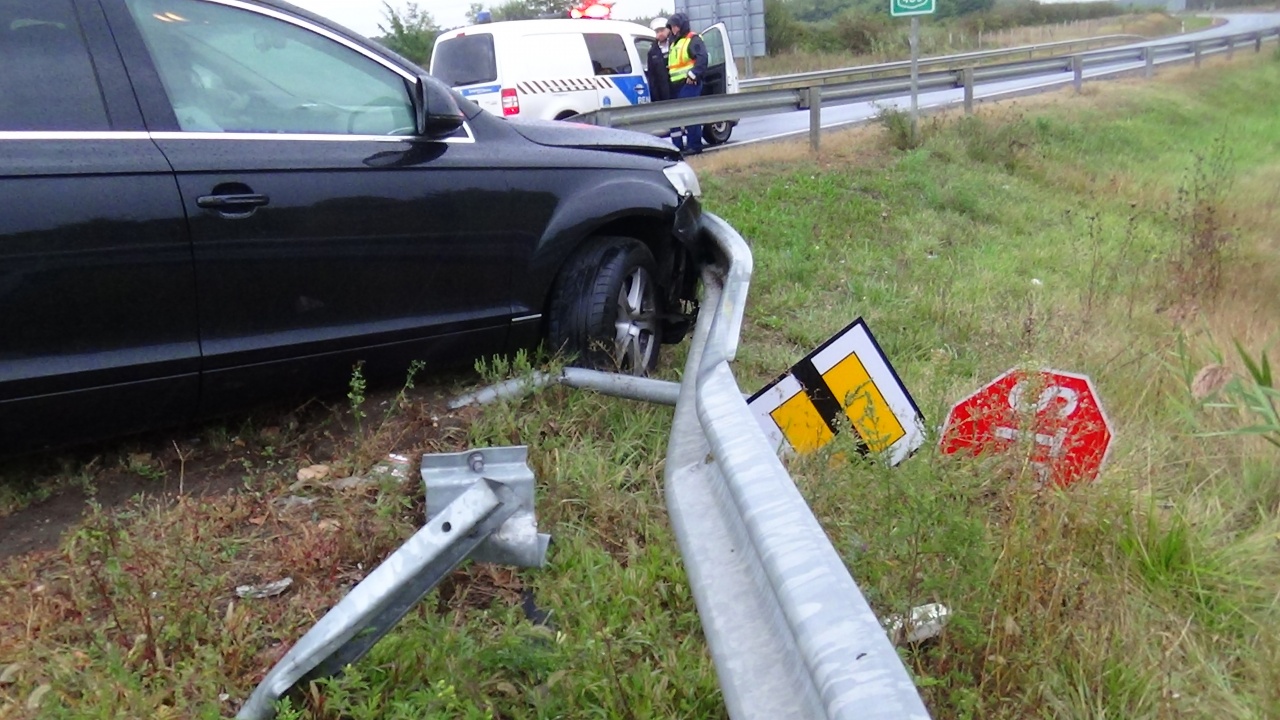 Figyelmen kívül hagyta a STOP táblát, balesetet okozott