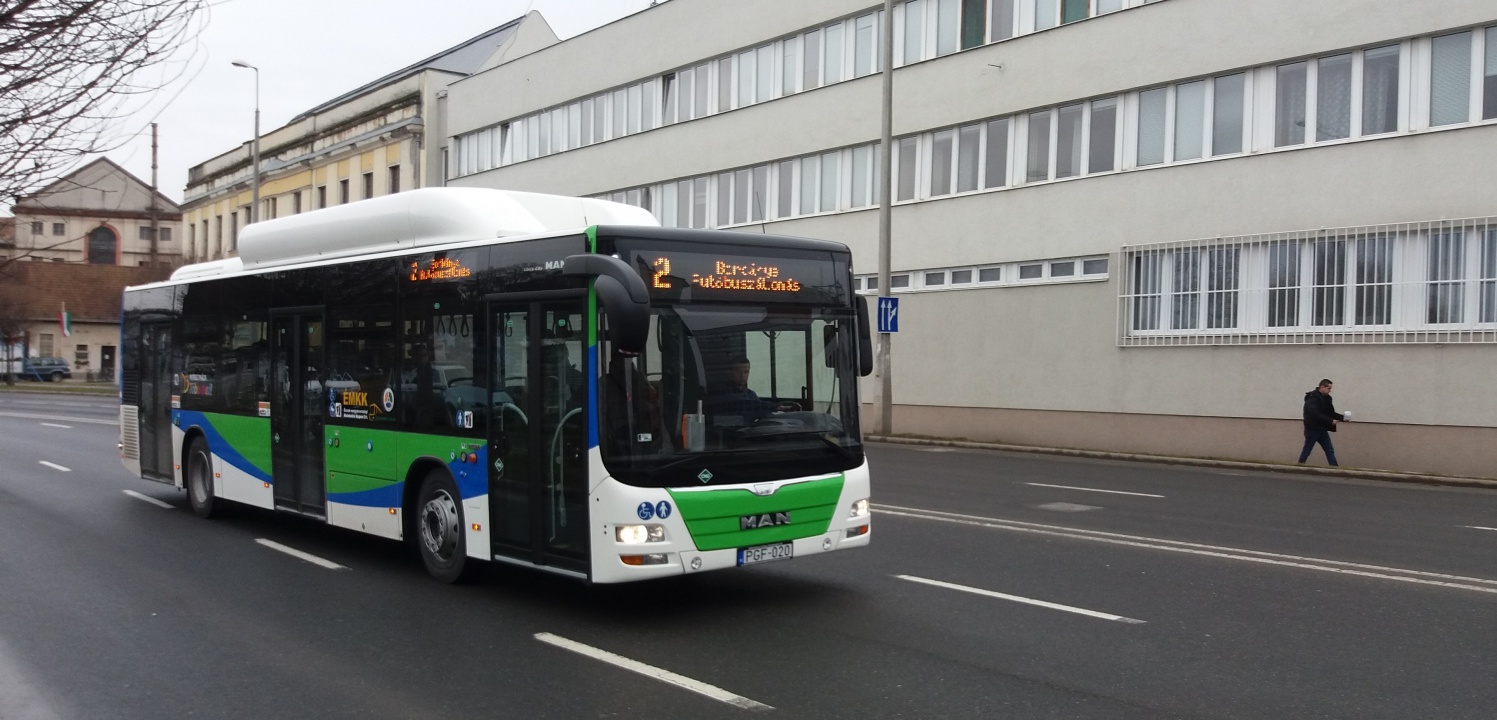 Már utasokat szállítanak az új, gázüzemű, korszerű buszflotta tagjai