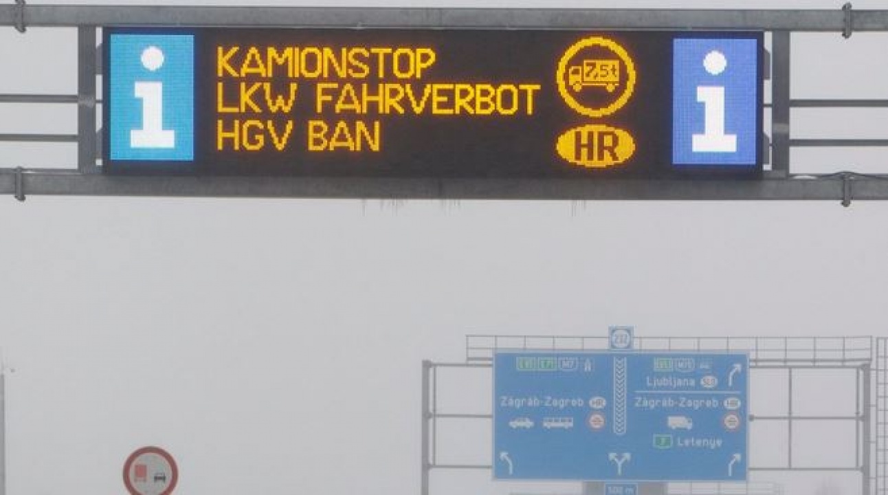 Hóvihar - Korlátozzák a kamionforgalmat az M3-ason