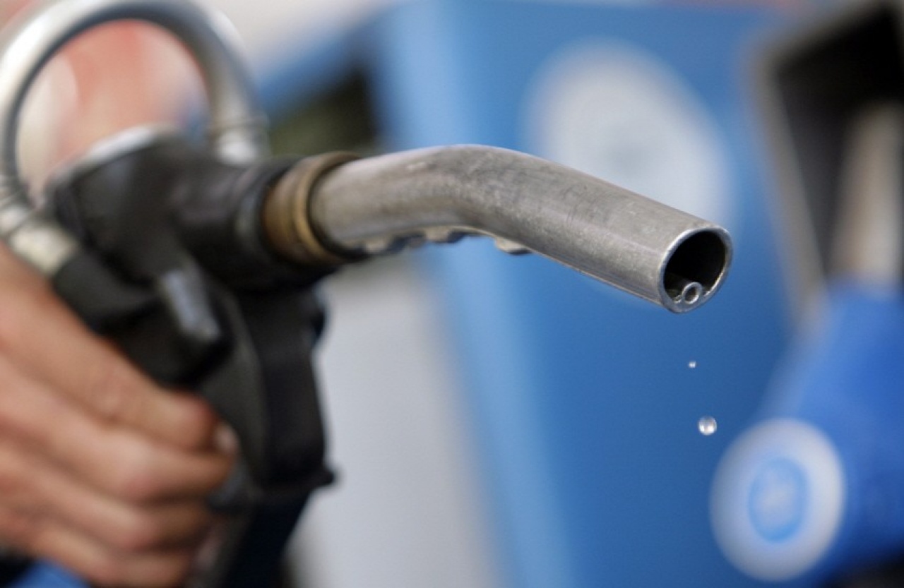 Mától drágábban tankolunk – Emelkedett az üzemanyag ára